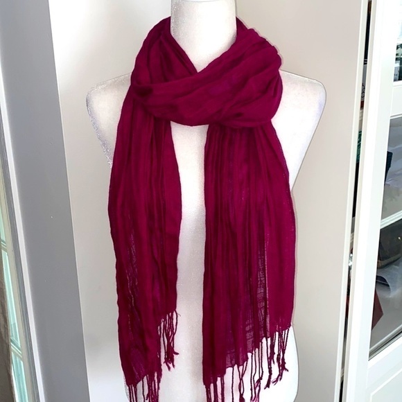 Fossil Accessories - Fossil Dark Pink Skinny Tassel Detail Scarf